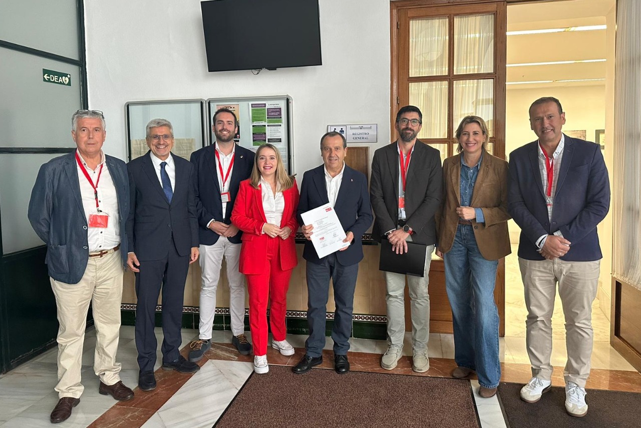 El PSOE exige en el Parlamento a la Junta que acelere los informes de agua que bloquean la actividad de Campillos