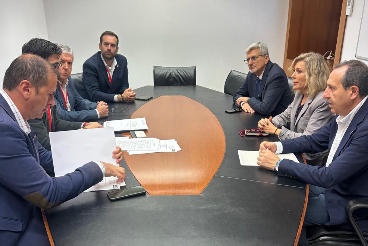 El PSOE reclama en el Parlamento de Andalucía inversiones en materia de agua para la comarca de Antequera