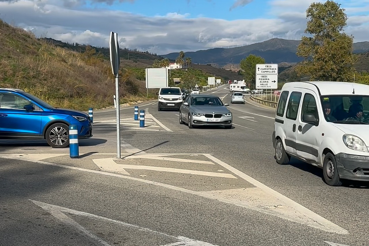 Álora, Campillos y Cártama reclaman a la Junta de Andalucía el desdoblamiento de la A-357