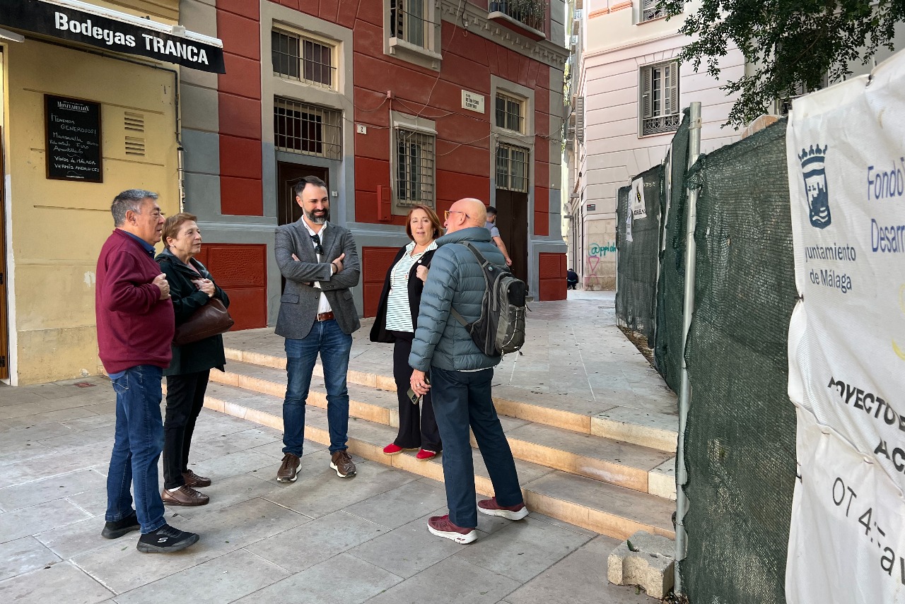 El PSOE acusa al Ayuntamiento de “despilfarrar” cerca de 600.000 euros con el fiasco de la Plaza de San Pedro Alcántara