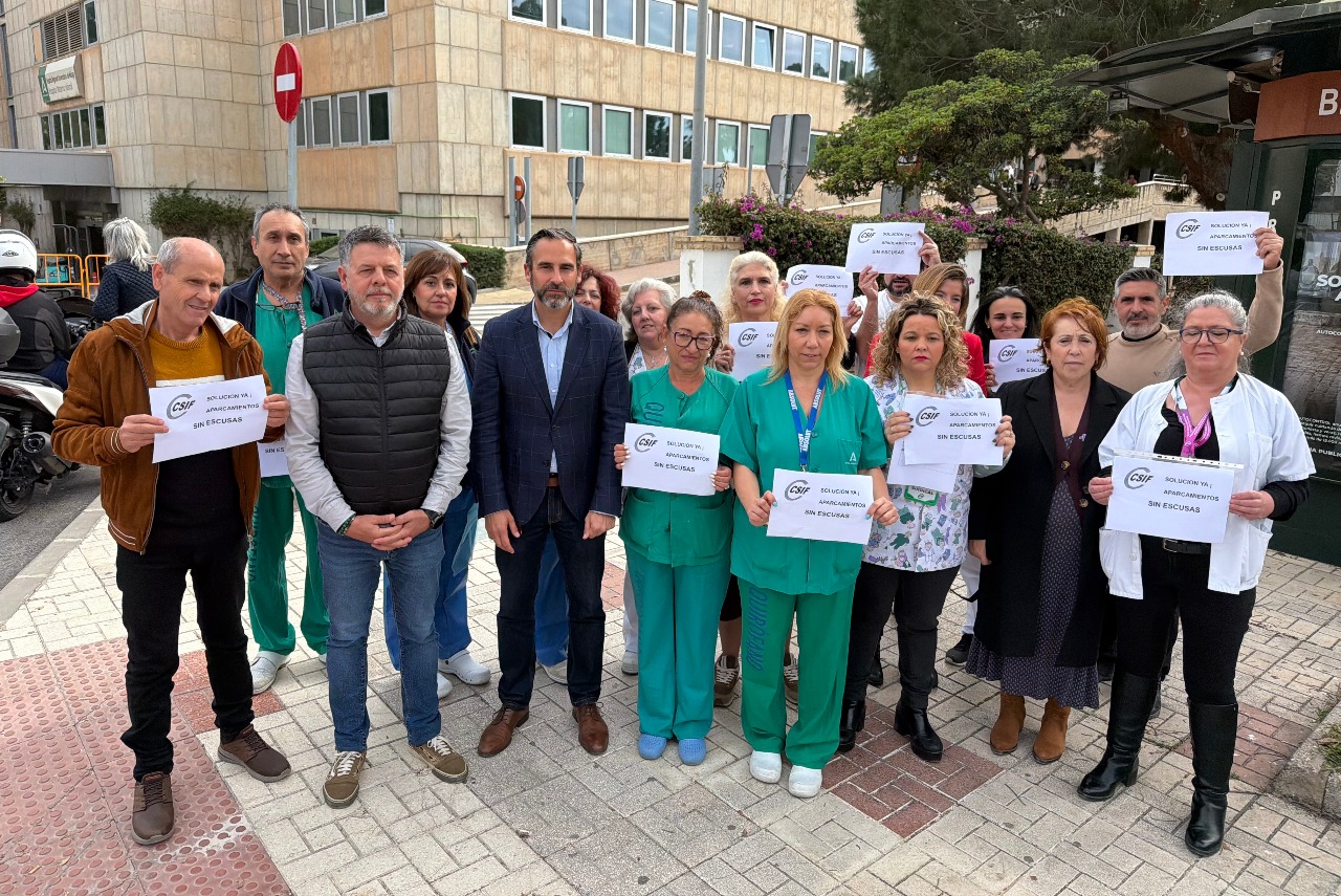El PSOE denuncia que “las prisas por poner primeras piedras” de Moreno Bonilla deja a miles de trabajadores y pacientes del Civil y Materno sin aparcamientos