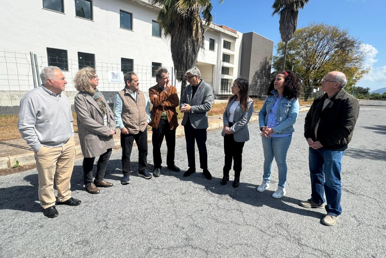 El PSOE acusa a Juanma Moreno de no ejercer de alhaurino y de incumplir sus promesas con Alhaurín el Grande