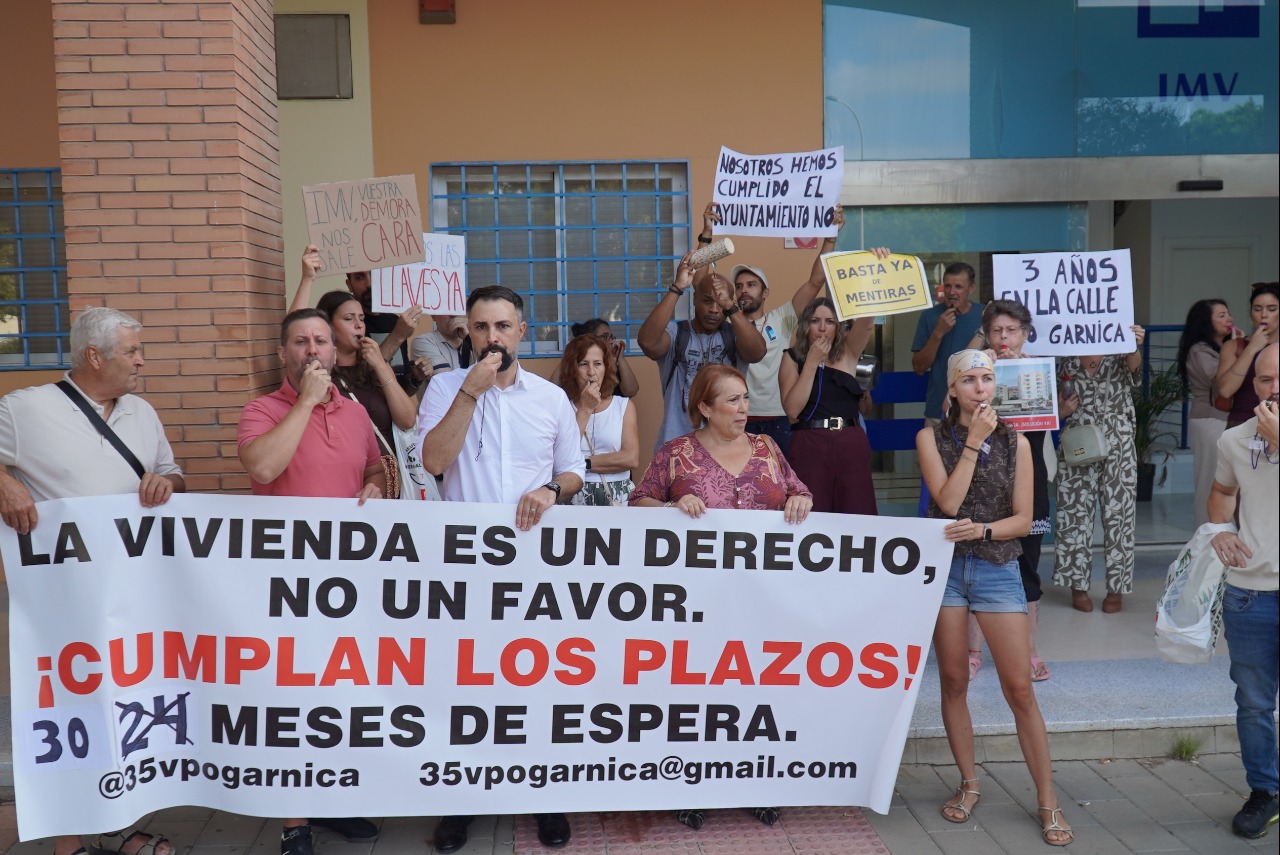 El PSOE exige al Ayuntamiento de Málaga la entrega inmediata de las 35 VPO de calle Garnica ante el "drama habitacional" y los casi tres años de retraso