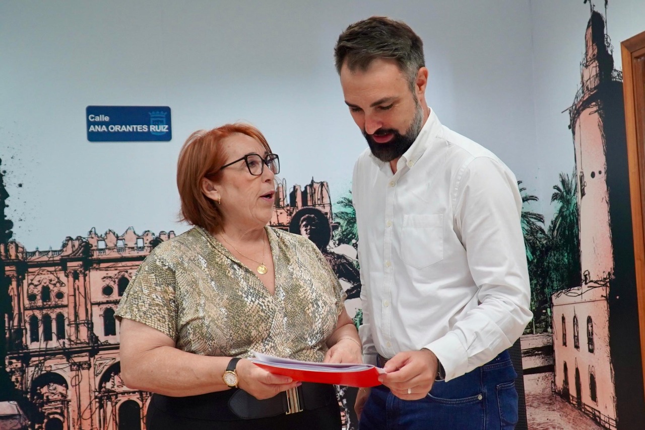 El PSOE denuncia que Málaga se encuentra entre el 10% de ciudades españolas en que cuesta más pagar la vivienda a una familia